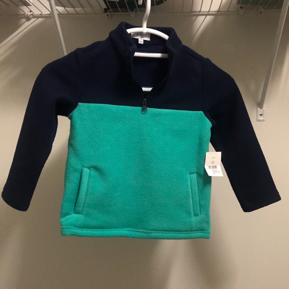 Crown & Ivy Boys fleece top size 4 blue and green NWT